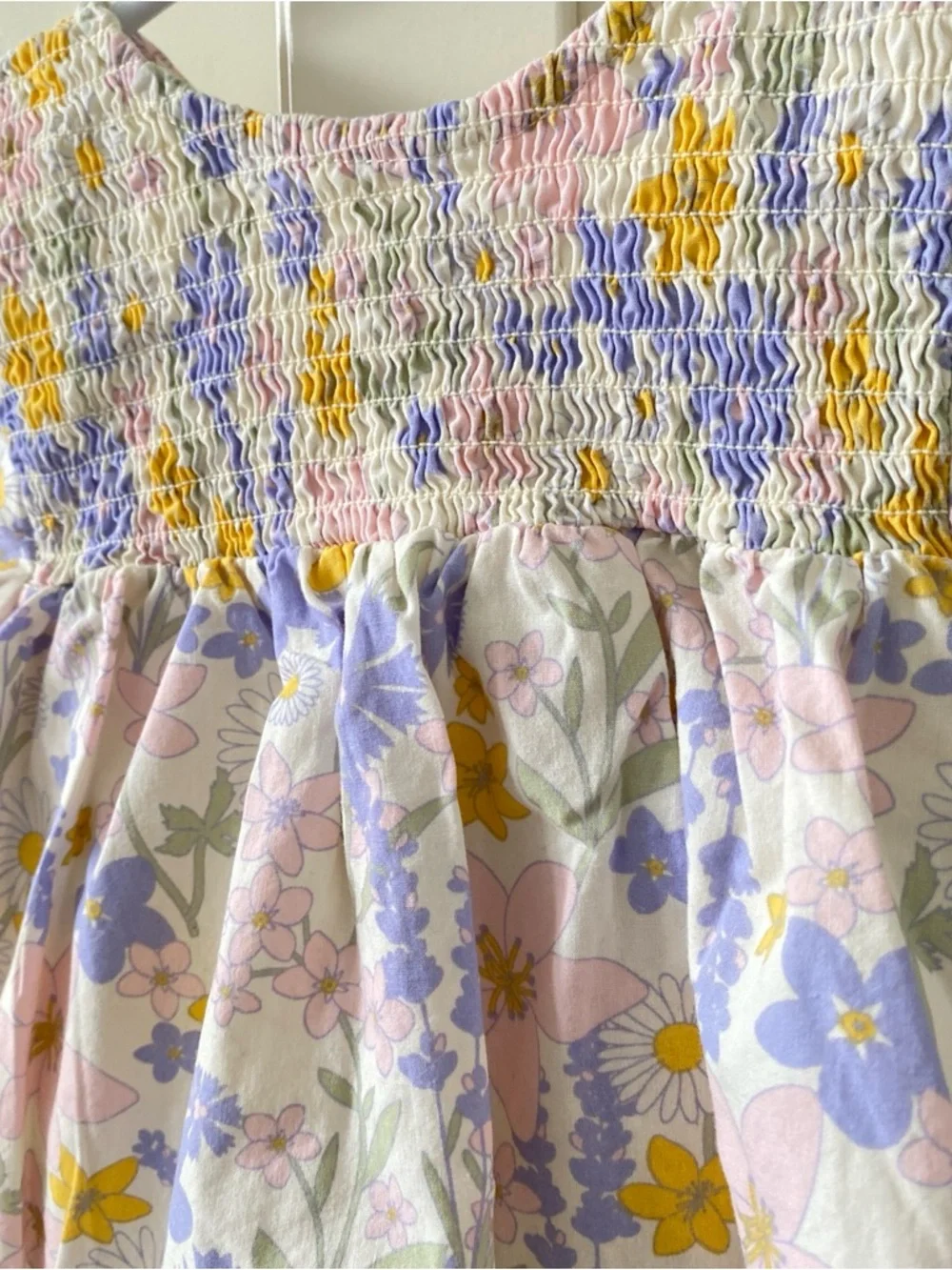 Joe Fresh 100% Cotton Floral Smocked Pastel Spring Dress in Size 6-12M - Picture 3 of 7